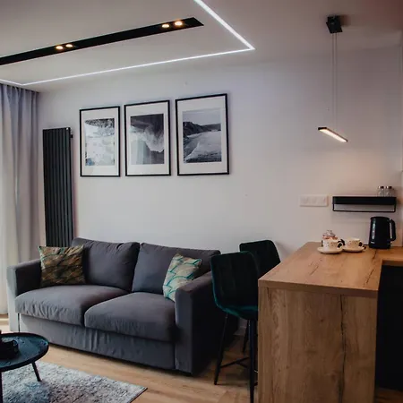 Jbhotels Prestige Apartament 3*